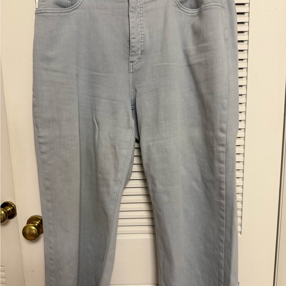 Vervet Stylish Women's Straight Leg Ankle Jeans in Sky Blue